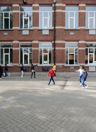 Cour de récréation de l’école 1 La Rose des Vents