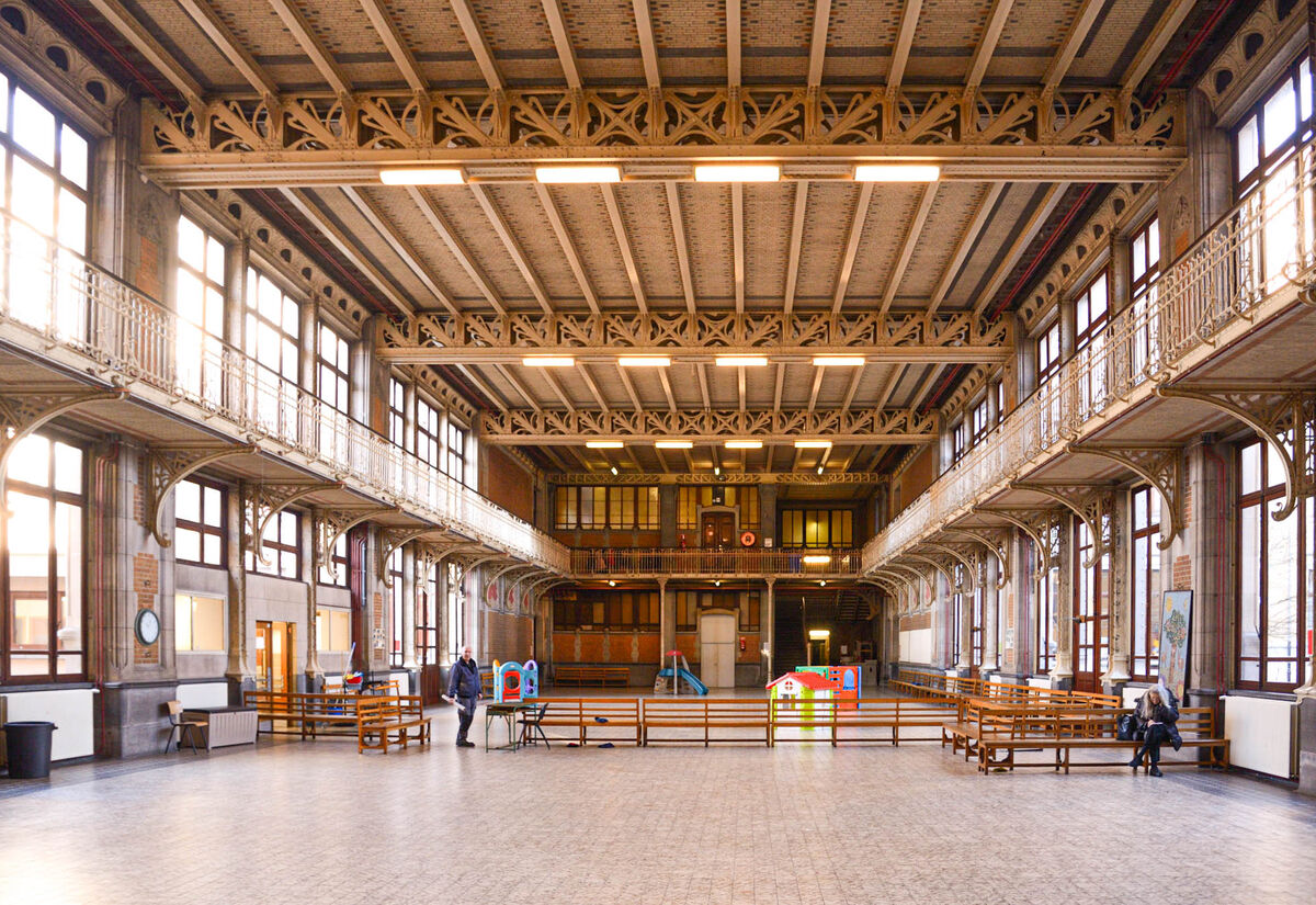 Uitzicht op het schoolplein